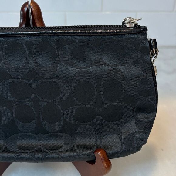 Coach Ashley Signature Logo Large Pleated Wristlet Clutch Bag - Picture 6 of 14